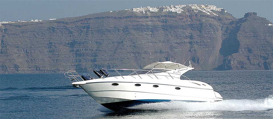 Boat rental in Santorini